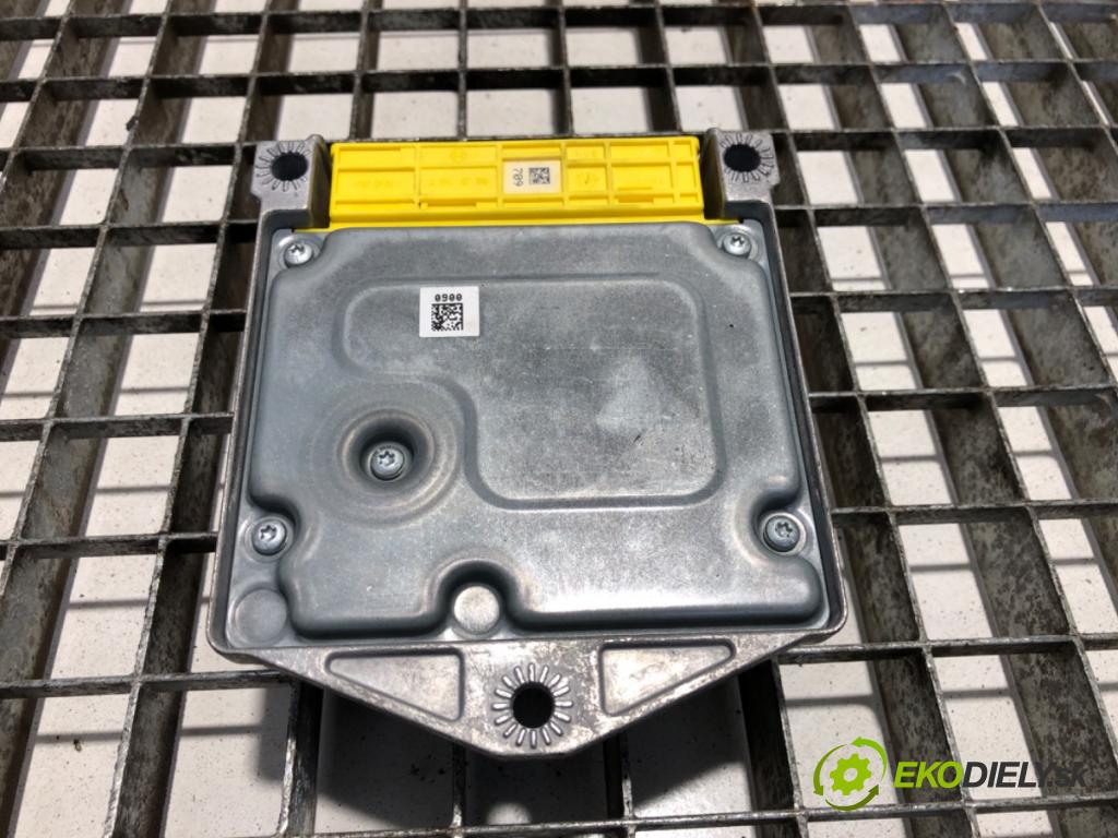 MERCEDES-BENZ W906 Skrzynia 2011 120 kW 216 CDI (906.611, 906.613) 2143 senzor airbag 0285011060 (Snímač)