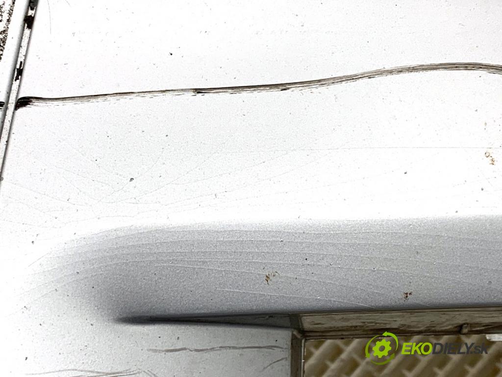 AUDI A3 8P liftback 2003 103 kW 2.0 TDI 1968 Nárazník predný  (Kľučka dverí ostatné)