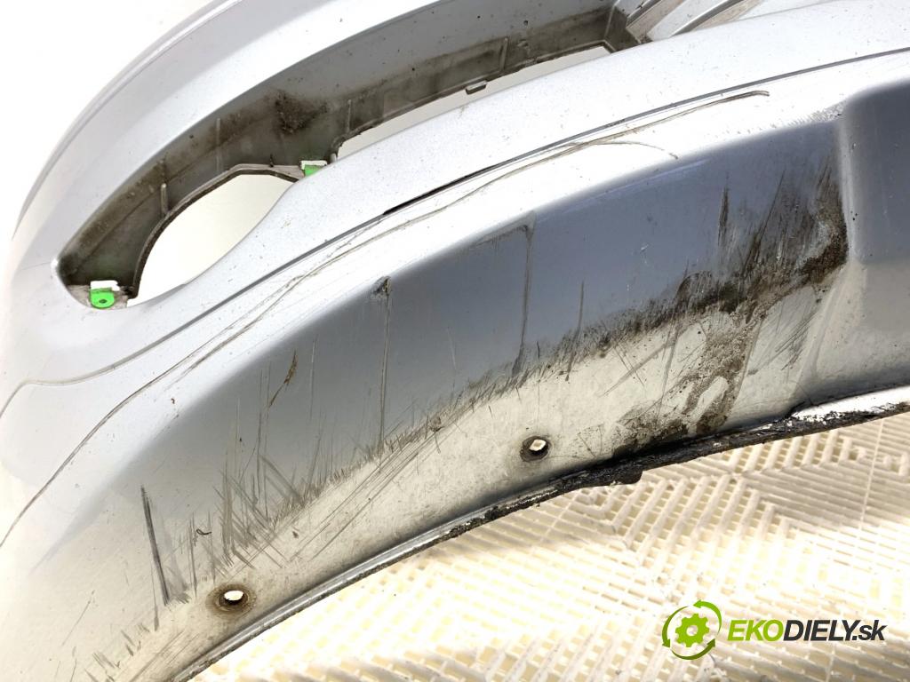 AUDI A3 8P liftback 2003 103 kW 2.0 TDI 1968 Nárazník predný  (Kľučka dverí ostatné)