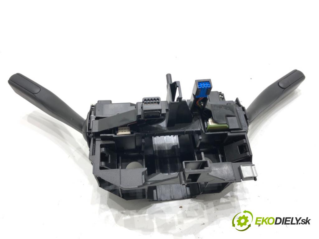 AUDI A3 8P liftback 2003 103 kW 2.0 TDI 1968 Prepínač kombinovaný 1K0953503F (Prepínacie páčky pod volantom)