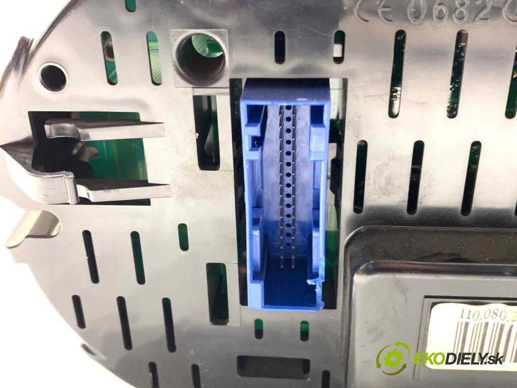 AUDI A3 8P liftback 2003 103 kW 2.0 TDI 1968 Prístrojovka 8P0920930C (Prístrojová doska)