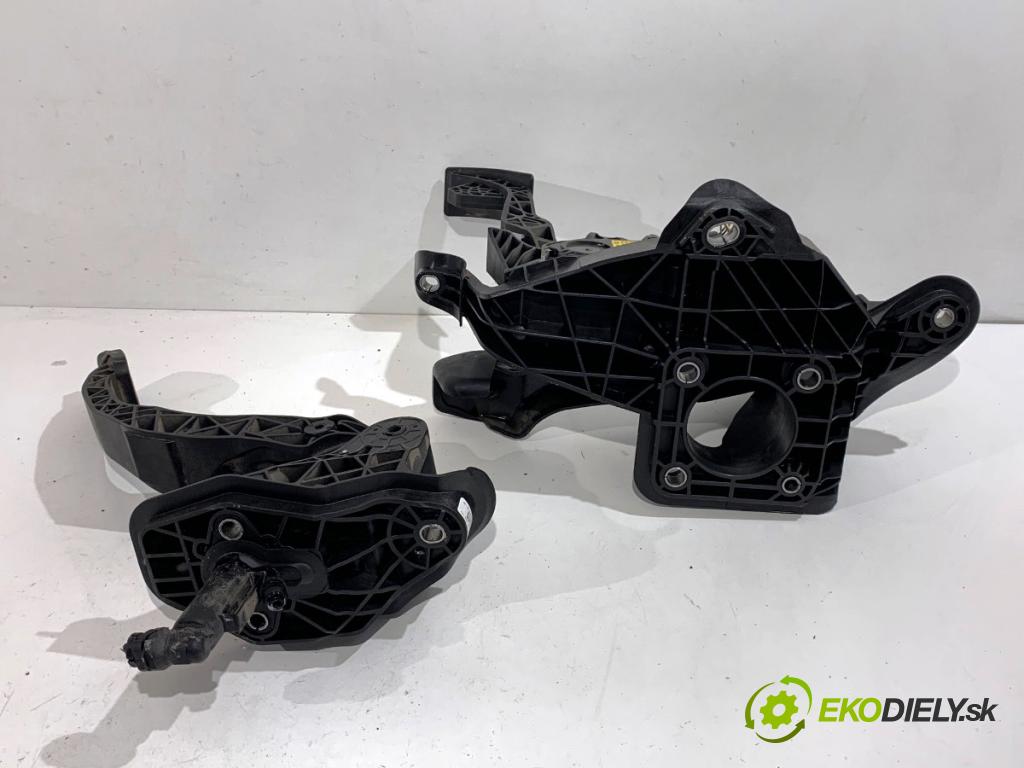 SKODA FABIA III Kombi 2018 55 kW 1.0 999 PEDÁL: manuálne 6C1721059M (Potenciometer plynového pedálu)