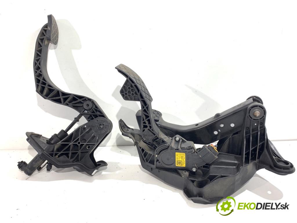 SKODA FABIA III Kombi 2018 55 kW 1.0 999 PEDÁL: manuálne 6C1721059M (Potenciometer plynového pedálu)