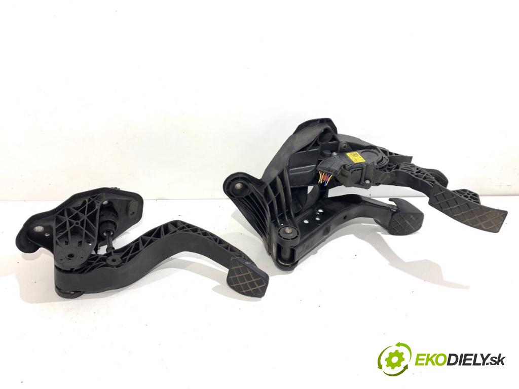 SKODA FABIA III Kombi 2018 55 kW 1.0 999 PEDÁL: manuálne 6C1721059M (Potenciometer plynového pedálu)