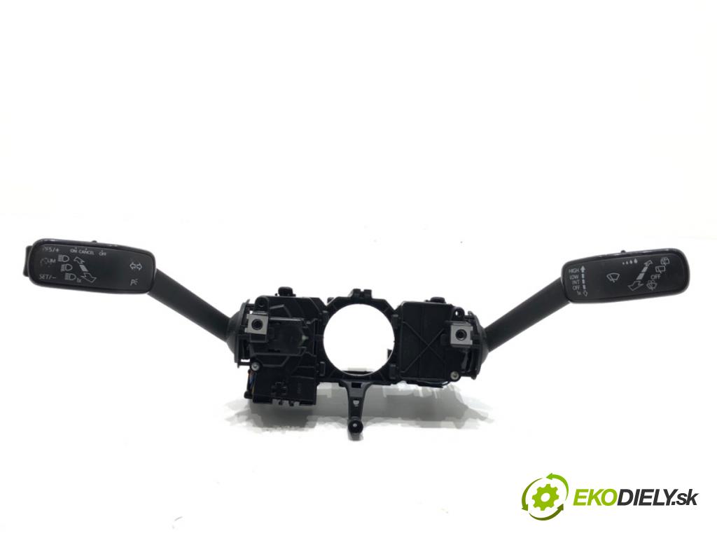 SKODA FABIA III Kombi 2018 55 kW 1.0 999 Prepínač kombinovaný 2Q0953521F (Prepínacie páčky pod volantom)