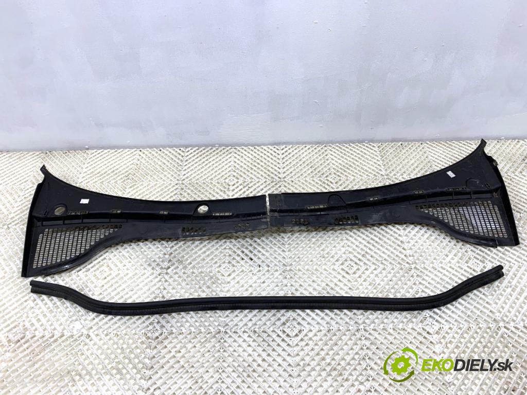 SKODA FABIA III Kombi 2018 55 kW 1.0 999 torpédo plast pod čelní okno 6V1819415 (Plast pod čelním sklem)