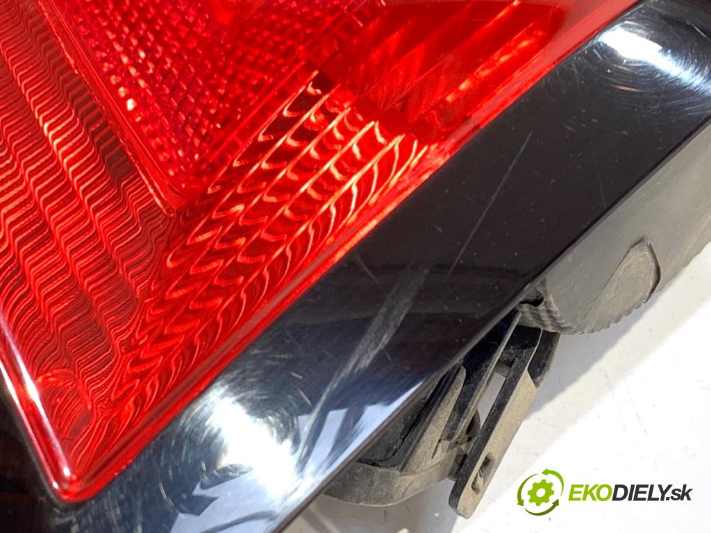 SKODA FABIA III Kombi 2018 55 kW 1.0 999 Svetlo pravy zad 6V9945096