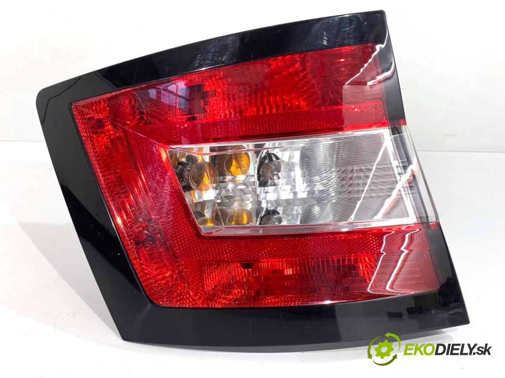 SKODA FABIA III Kombi 2018 55 kW 1.0 999 Svetlo ľavy zad 6V9945095