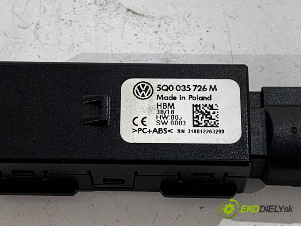SKODA FABIA III Kombi 2018 55 kW 1.0 999 HNÍZDO: USB 5Q0035726M