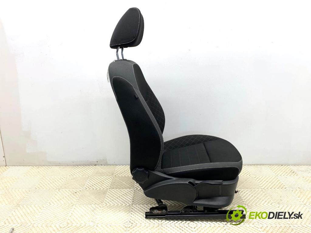 SKODA FABIA III Kombi 2018 55 kW 1.0 999 Sedadlo pravy predný