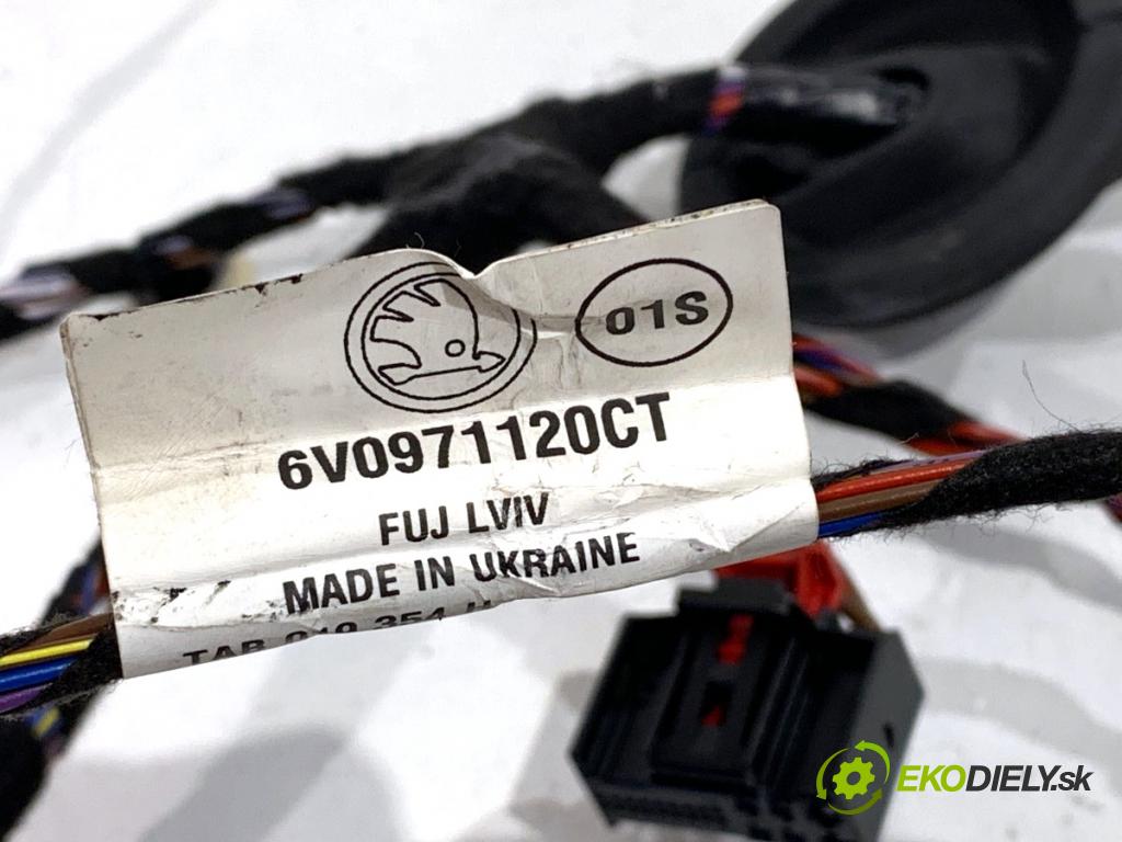 SKODA FABIA III Kombi 2018 55 kW 1.0 999 Káblovačka Dvere predný ľavy 6V0971120CT