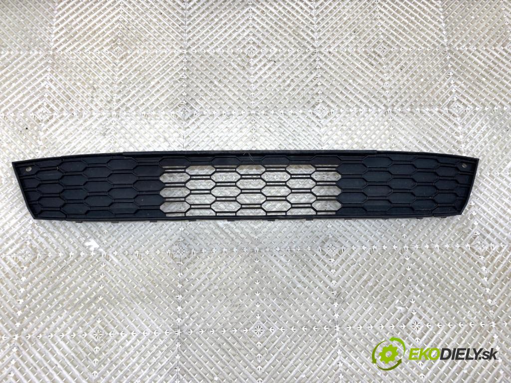 SKODA FABIA III Kombi 2018 55 kW 1.0 999 mří nárazníka přední část střední 6V0853677E