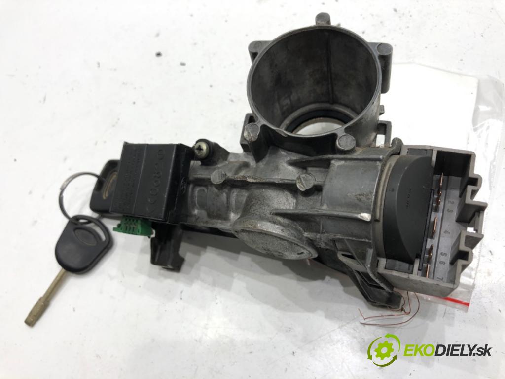 FORD TRANSIT IV Skrzynia 2005 63 kW 2.0 DI (FAE_, FAF_, FAG_) 1998 spinačka D0BGA (Spínacia skrinka)