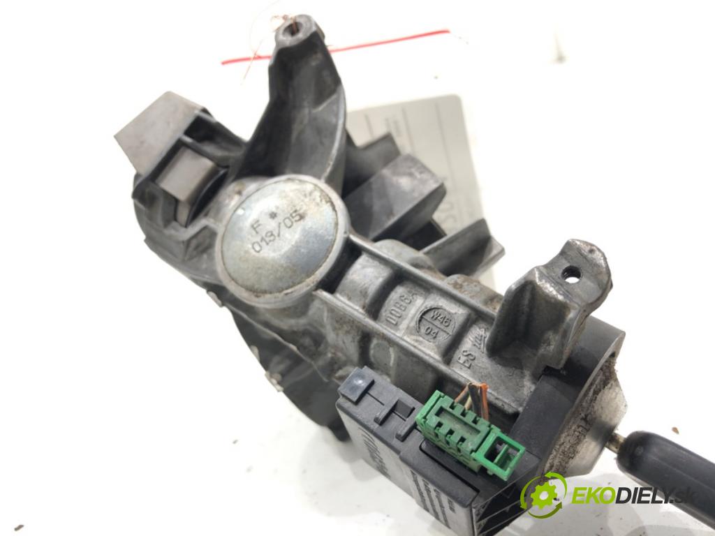 FORD TRANSIT IV Skrzynia 2005 63 kW 2.0 DI (FAE_, FAF_, FAG_) 1998 spinačka D0BGA (Spínacia skrinka)