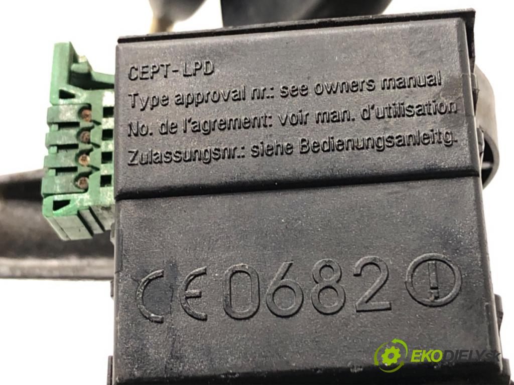 FORD TRANSIT IV Skrzynia 2005 63 kW 2.0 DI (FAE_, FAF_, FAG_) 1998 spinačka D0BGA (Spínacia skrinka)