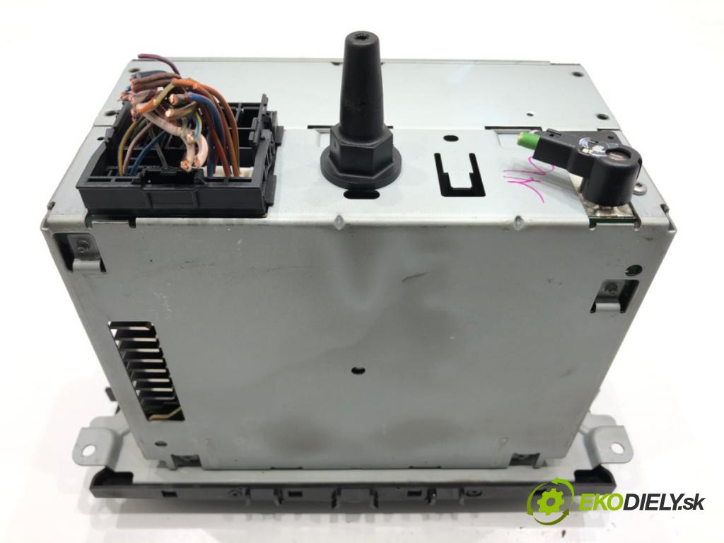 FORD MONDEO MK4 liftback 2007 92 kW 1.8 TDCi 1753 RADIO 7S7T-18C939-AE (Audio zariadenie)