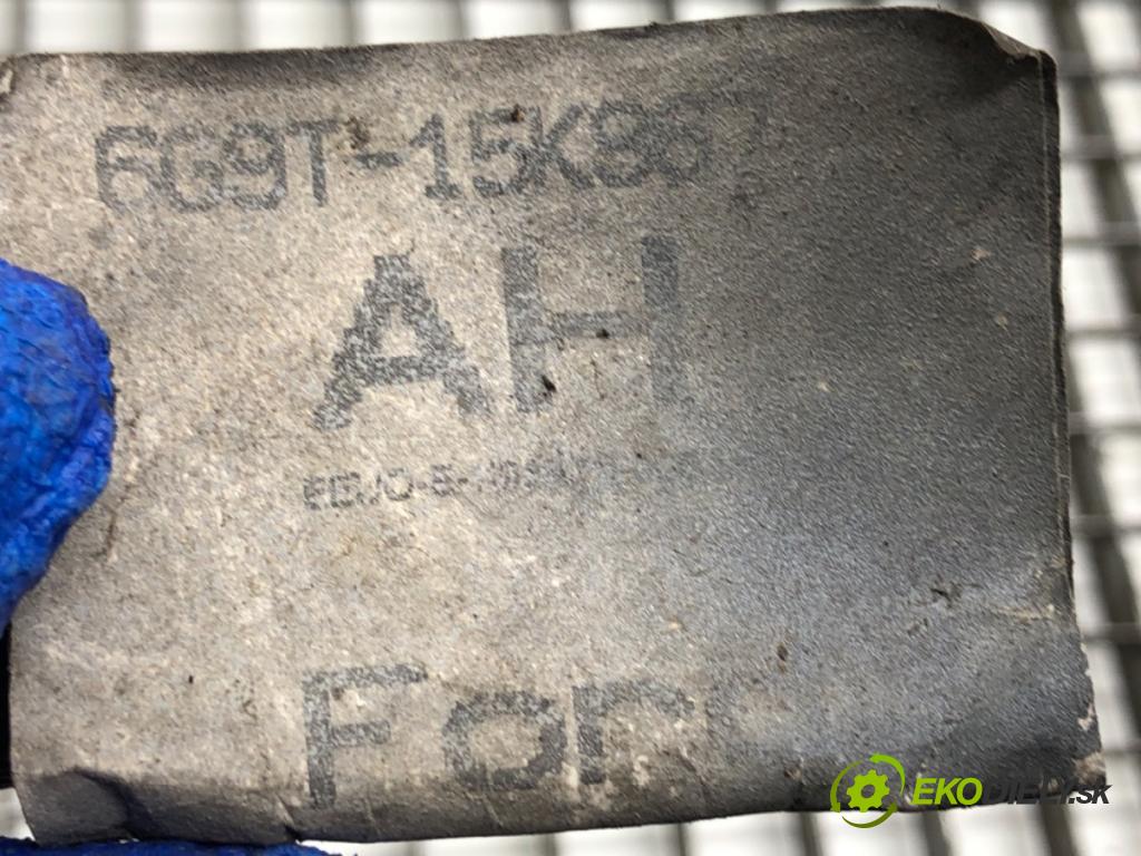 FORD MONDEO MK4 liftback 2007 92 kW 1.8 TDCi 1753 výztuha nárazníka přední část  (Přední výztuha)