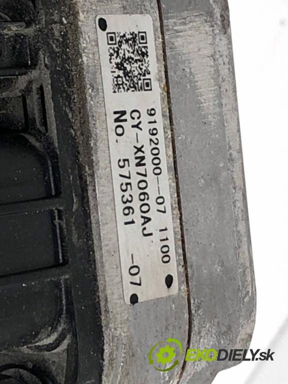 NISSAN LEAF ZE0 liftback 2013 80 kW Electric  Kompresor klimatizácie 92600-1MG0A (Kompresor klimatizácie)