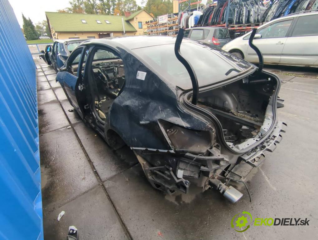 RENAULT MEGANE IV sedan 2019 103 kW 1.3 TCe 140 (LVNB) 1332 KAROSERIA ČTVRŤÁK blatník zadní část levý pravý práh střecha PODŁUŻNICA levý pravý