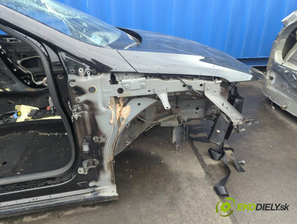 RENAULT MEGANE IV sedan 2019 103 kW 1.3 TCe 140 (LVNB) 1332 KAROSERIA ČTVRŤÁK blatník zadní část levý pravý práh střecha PODŁUŻNICA levý pravý