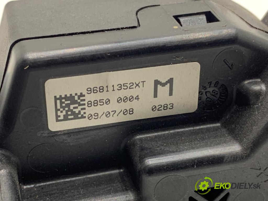 CITROEN C4 PICASSO I nadwozie wielkoprzestrzenne (MPV) 2008 80 kW 1.6 HDi 1560 Kulisa 96811352XT (Rýchlostná páka (kulisa))