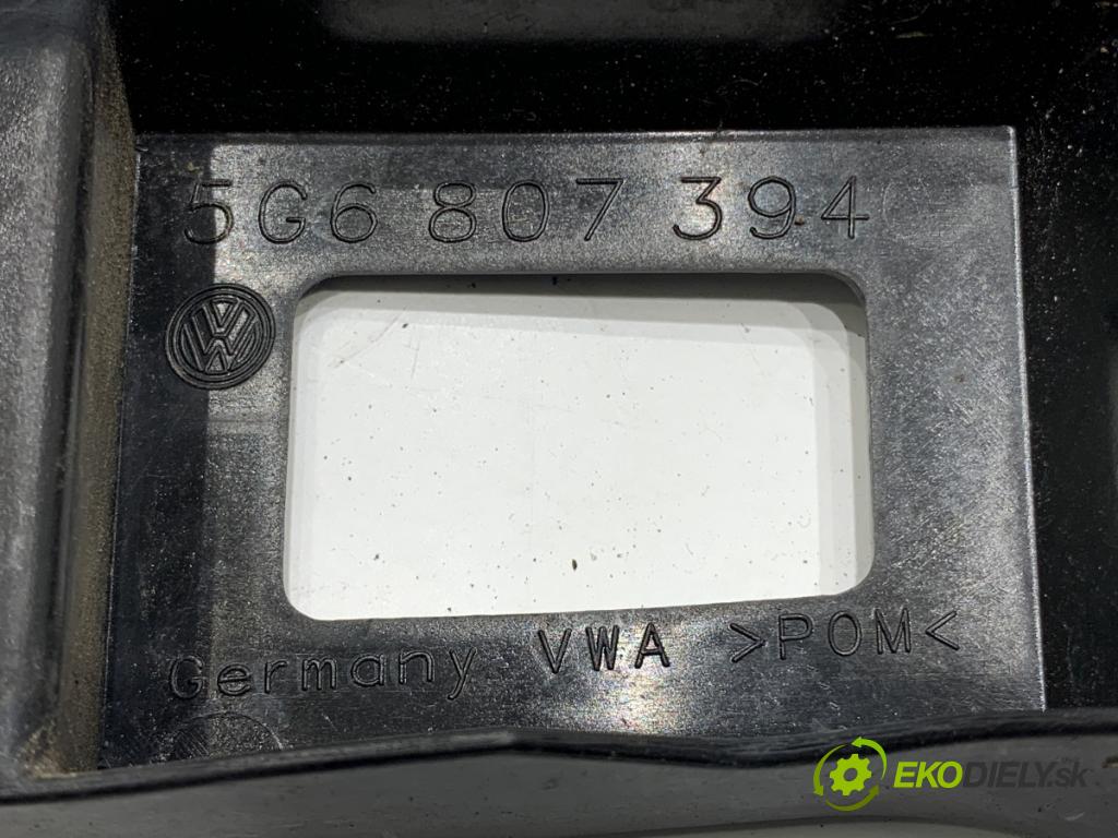VW GOLF VII liftback 2014 135 kW 2.0 GTD 1968 úchyt nárazníka pravý zadní část 5G6807394