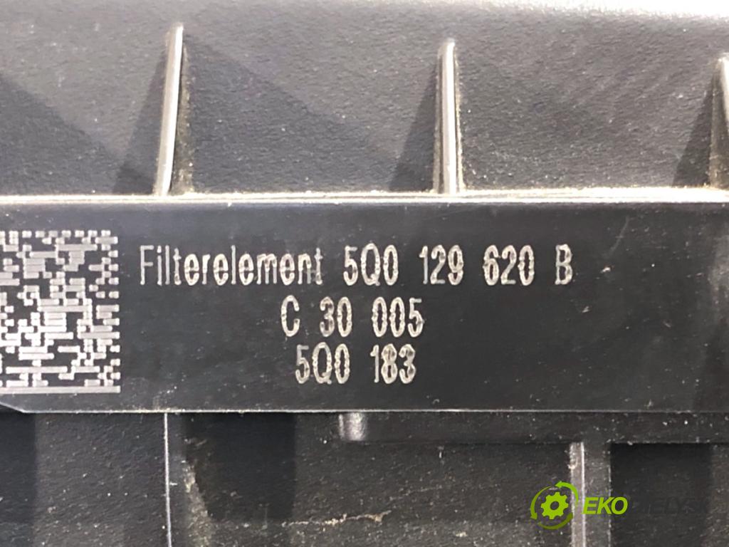 VW GOLF VII liftback 2014 135 kW 2.0 GTD 1968 Obal filtra vzduchu 5Q0129607AA (Obal vzduchového filtra)