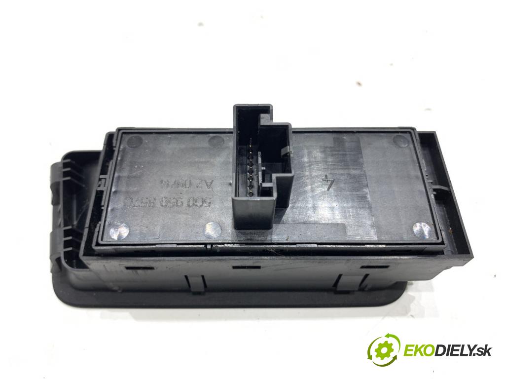 VW GOLF VII liftback 2014 135 kW 2.0 GTD 1968 Prepínač okien 5G0959857C (Prepínacie páčky pod volantom)