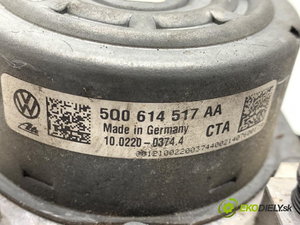 VW GOLF VII liftback 2014 135 kW 2.0 GTD 1968 Pumpa ABS 5Q0614517AA (Pumpa ABS)