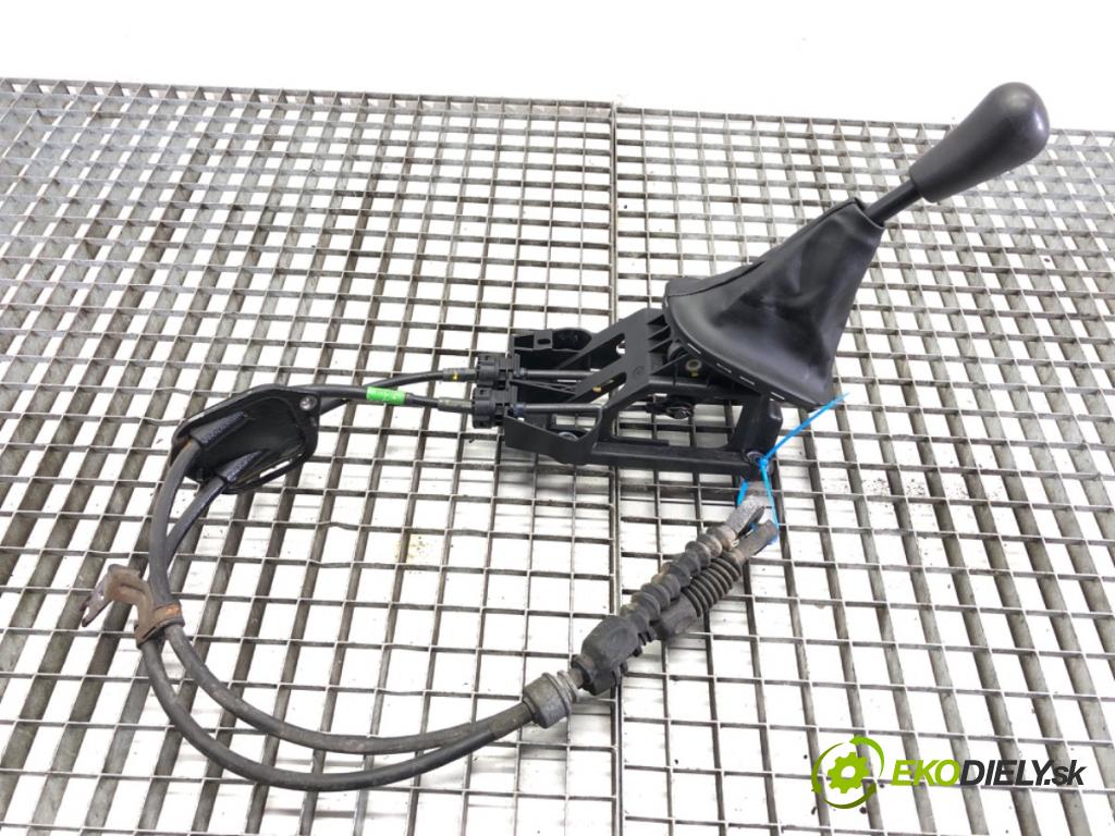 CITROEN C1 liftback 2007 50 kW 1.0 998 Kulisa 33530-0H010 (Rýchlostná páka (kulisa))