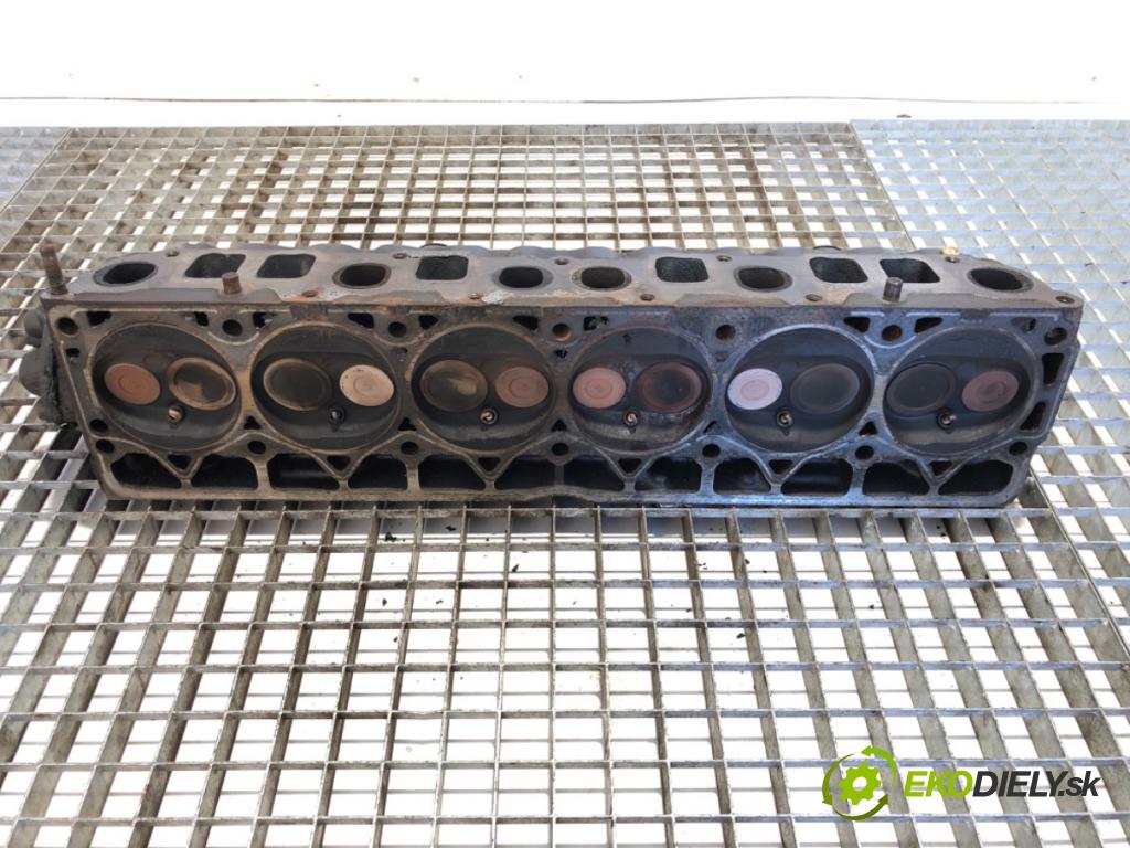 JEEP CHEROKEE XJ samochód terenowy zamknięty 1994 135 kW 4.0 i 3964 Hlava valcov  (Hlava valcov)