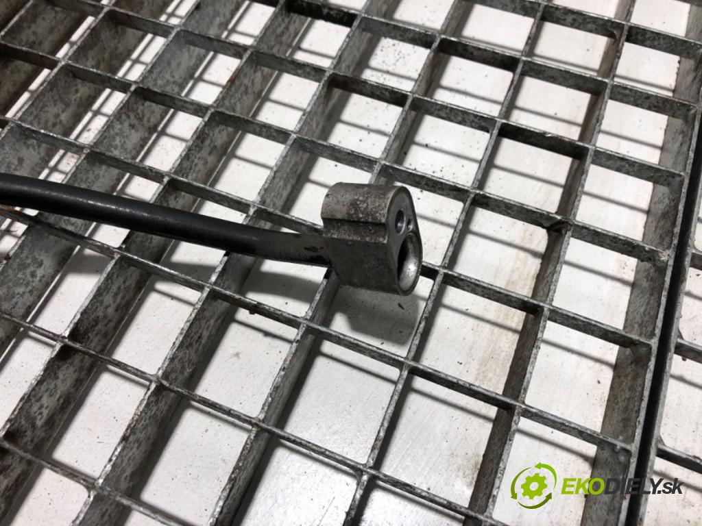 MERCEDES-BENZ W906 Skrzynia 2011 120 kW 216 CDI (906.611, 906.613) 2143 rúrka klimatizácie  (Rúrka klimatizácie)