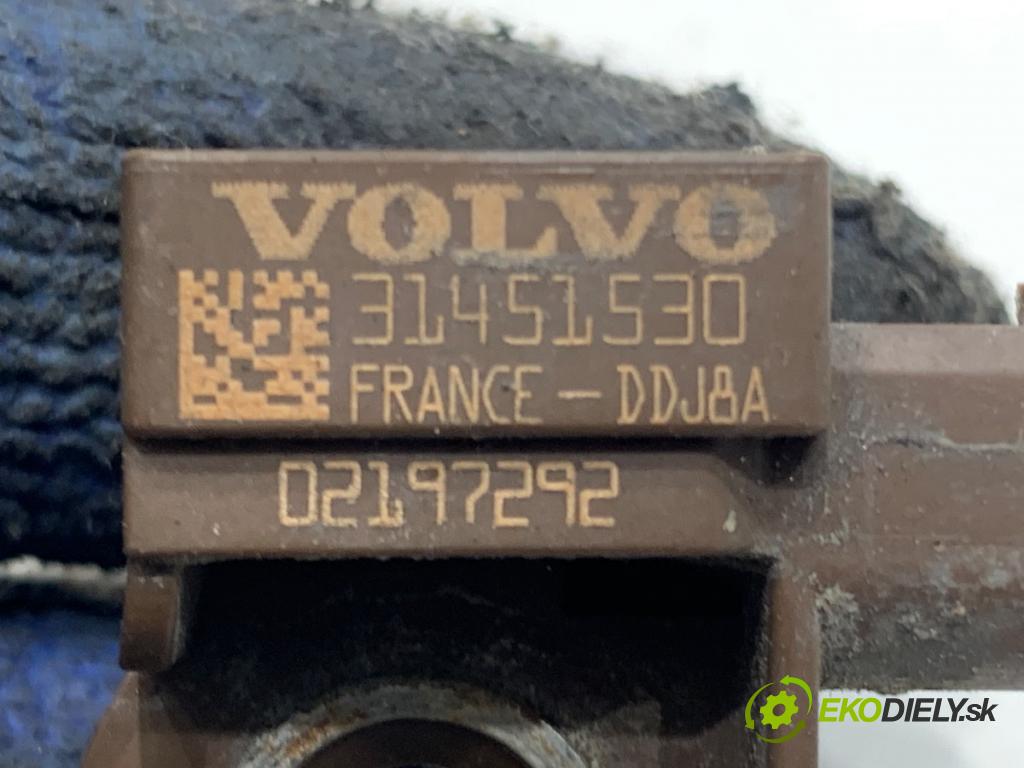 VOLVO V90 II Kombi 2018 110 kW D3 1969 Snímač nárazu 31451530 (Snímač nárazu)
