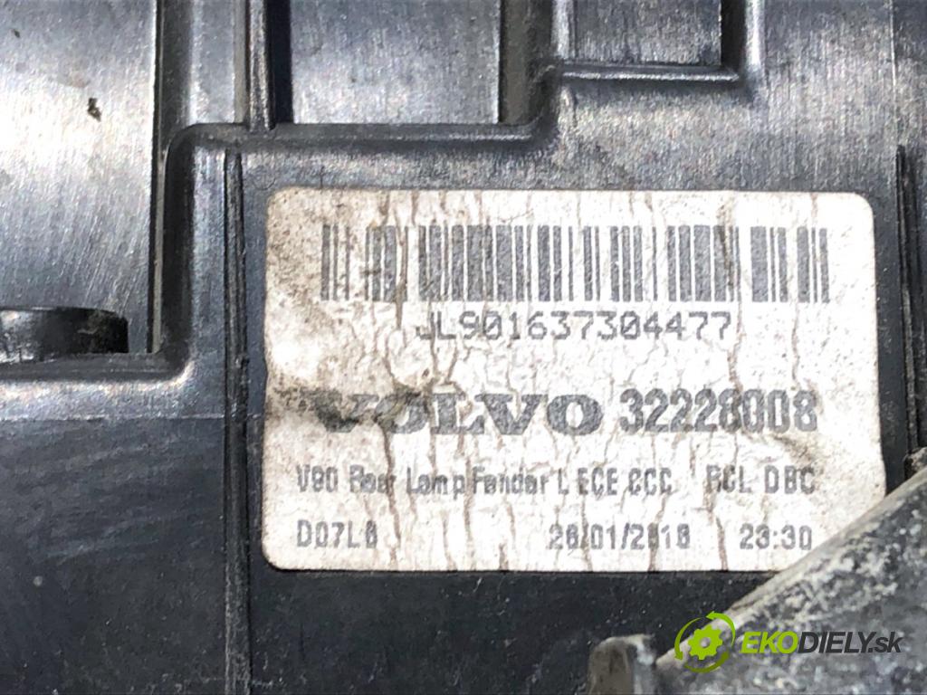 VOLVO V90 II Kombi 2018 110 kW D3 1969 Svetlo ľavy zad 32228008