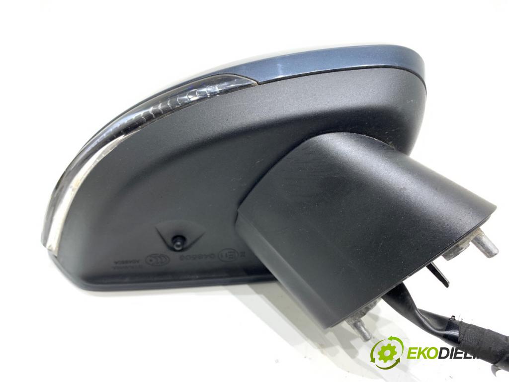VOLVO V90 II Kombi 2018 110 kW D3 1969 Spätné zrkadlo pravy