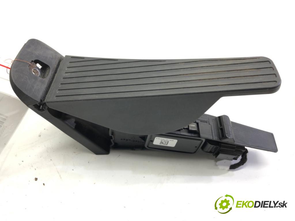 VOLVO V90 II Kombi 2018 110 kW D3 1969 Potenciometer plynu 32212453 (Potenciometer plynového pedálu)