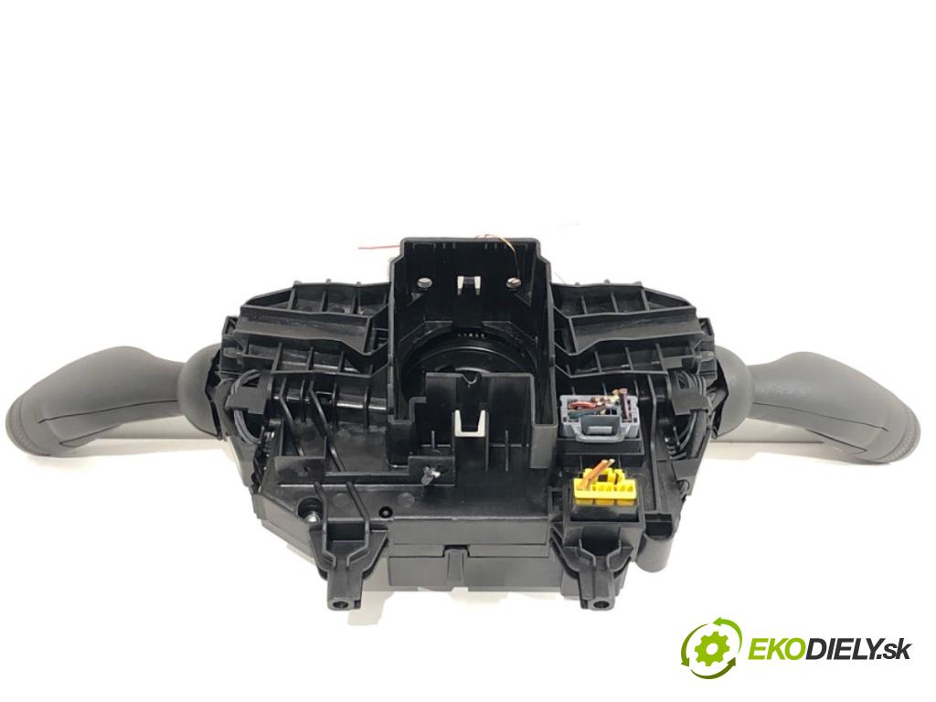 VOLVO V90 II Kombi 2018 110 kW D3 1969 Prepínač kombinovaný 31443884 (Prepínacie páčky pod volantom)