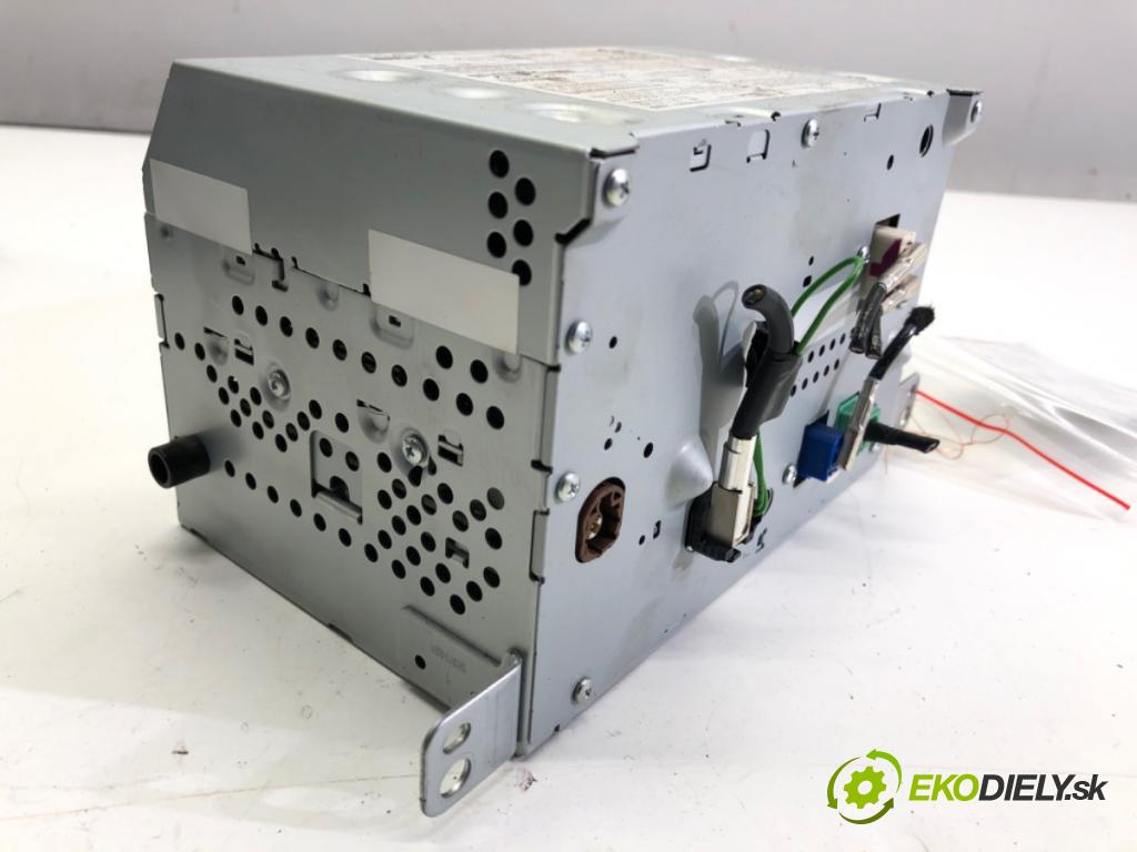 VOLVO V90 II Kombi 2018 110 kW D3 1969 RADIO P32247110AA (Audio zariadenie)