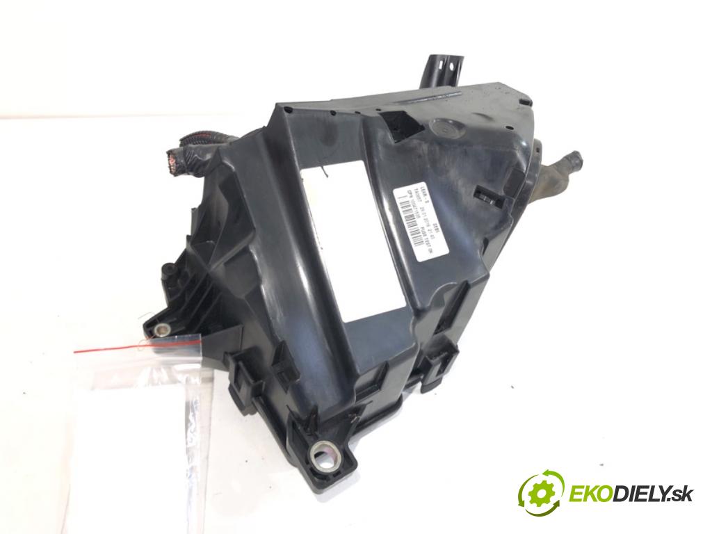 VOLVO V90 II Kombi 2018 110 kW D3 1969 skříňka poistková 31654050 (Pojistková skříňka)
