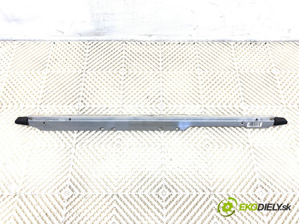 VOLVO V90 II Kombi 2018 110 kW D3 1969 výztuha horní P31420046 (Výztuha)