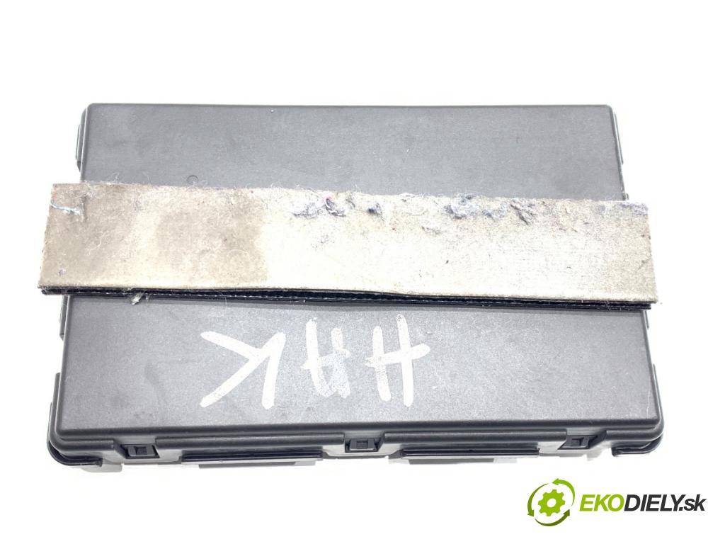 VOLVO V90 II Kombi 2018 110 kW D3 1969 Modul ťažného oka 31454600 (Riadiaca jednotka ostatné)