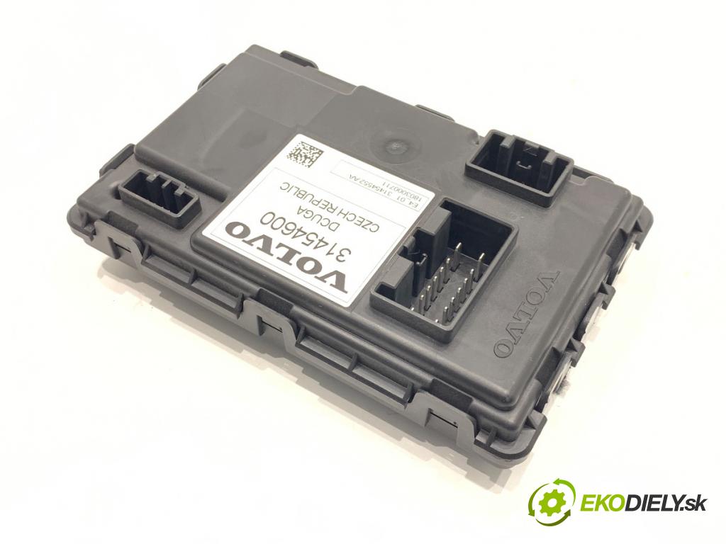 VOLVO V90 II Kombi 2018 110 kW D3 1969 Modul ťažného oka 31454600 (Riadiaca jednotka ostatné)