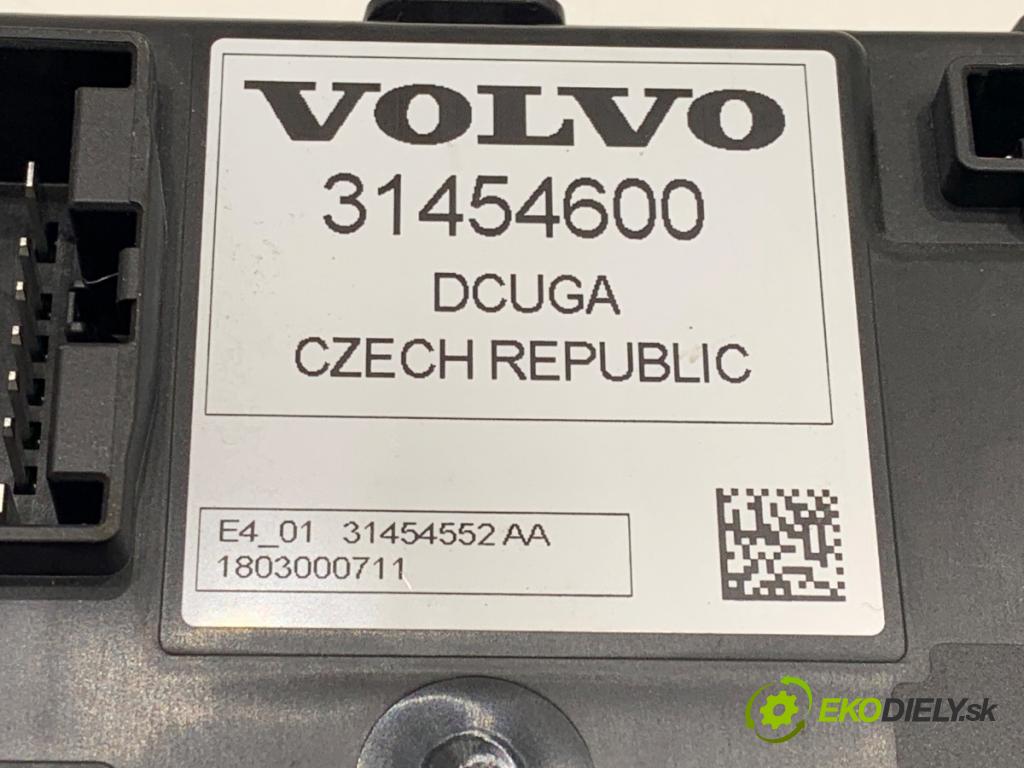 VOLVO V90 II Kombi 2018 110 kW D3 1969 Modul ťažného oka 31454600 (Riadiaca jednotka ostatné)