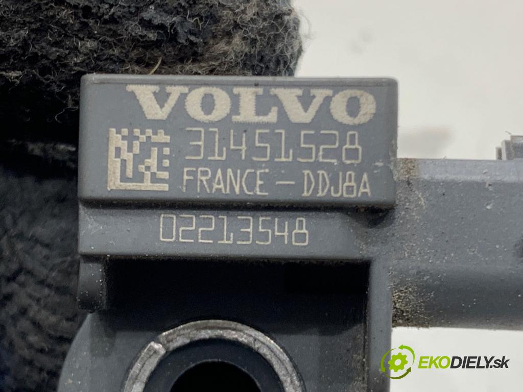 VOLVO V90 II Kombi 2018 110 kW D3 1969 Snímač nárazu 31451528 (Snímač nárazu)