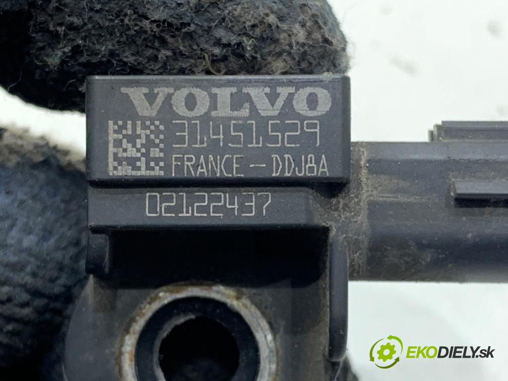 VOLVO V90 II Kombi 2018 110 kW D3 1969 Snímač nárazu 31451529 (Snímač nárazu)