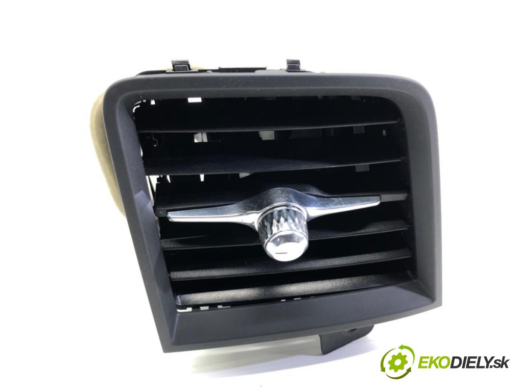 VOLVO V90 II Kombi 2018 110 kW D3 1969 mří topení pravý přední část 31366586
