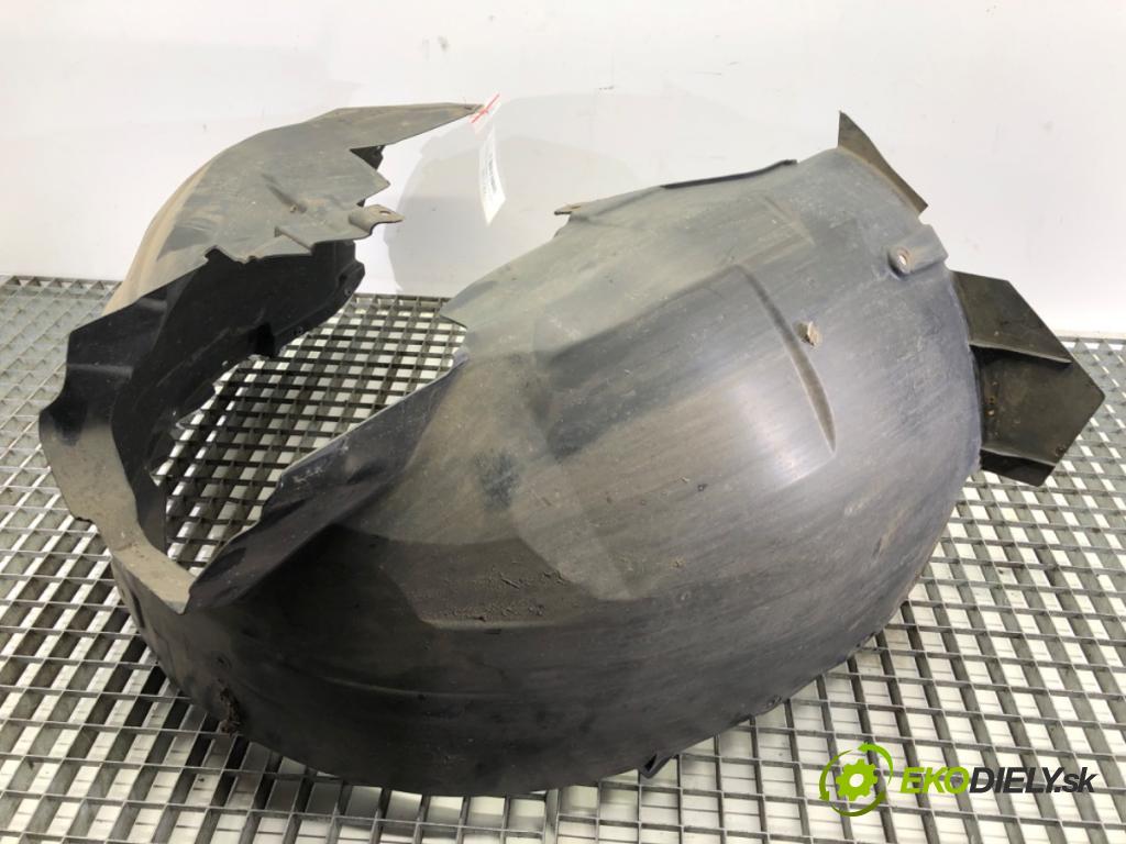 VOLVO V90 II Kombi 2018 110 kW D3 1969 podblatník levý přední část