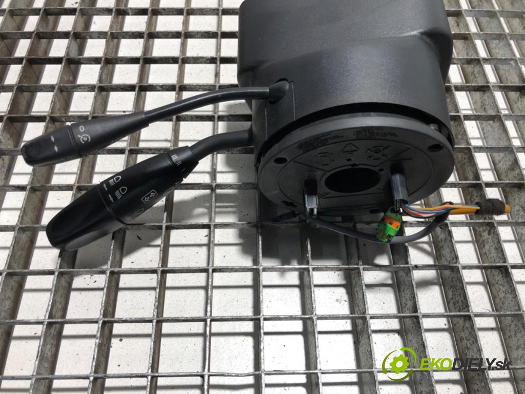 MERCEDES-BENZ W906 Skrzynia 2011 120 kW 216 CDI (906.611, 906.613) 2143 Prepínač kombinovaný A9065402345 (Prepínacie páčky pod volantom)