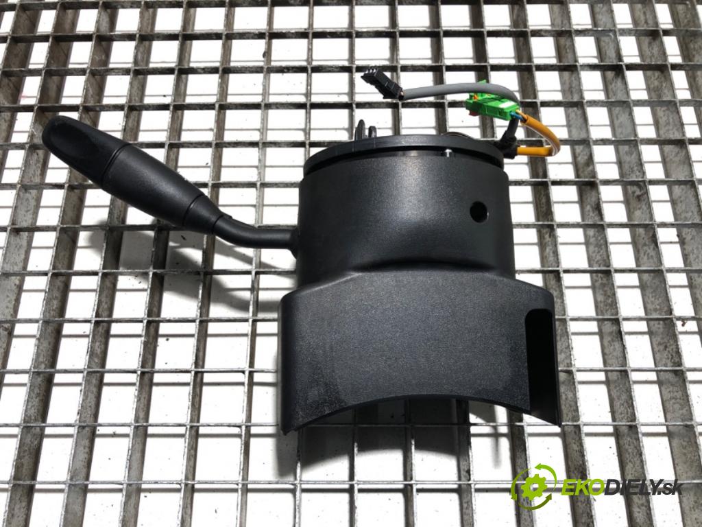 MERCEDES-BENZ W906 Skrzynia 2011 120 kW 216 CDI (906.611, 906.613) 2143 Prepínač kombinovaný A9065402345 (Prepínacie páčky pod volantom)