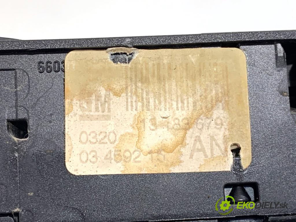 OPEL ASTRA H liftback 2004 66 kW 1.4 (L48) 1364 Prepínač okien 13183679 (Prepínacie páčky pod volantom)